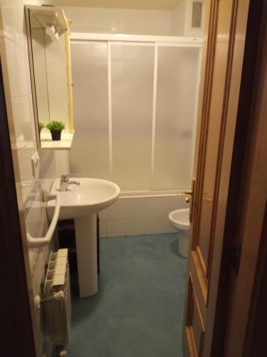 Hotel Apartamentos Arco Navia ® - Mejor Precio Garantizado