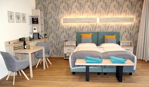 1 queen bed