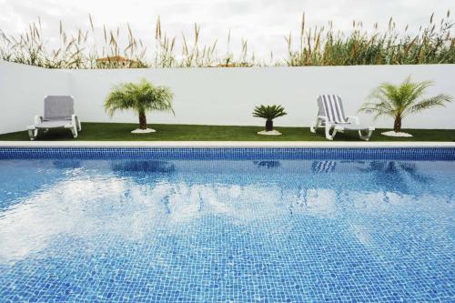 Deluxe Villa - Holiday House - By SCH - image 9