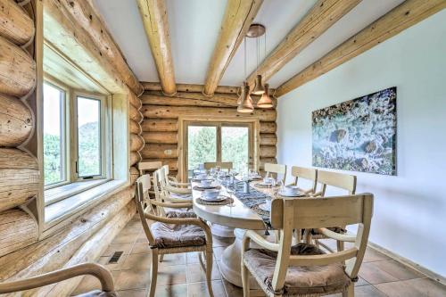 Spacious Mtn Retreat with Deck Hike and Explore! - image 9