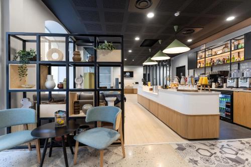 Bar/ Salón
