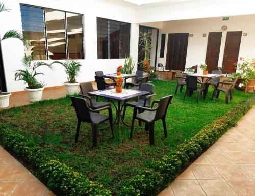 المرافق, Hostal Las Puertas in Santa Ana