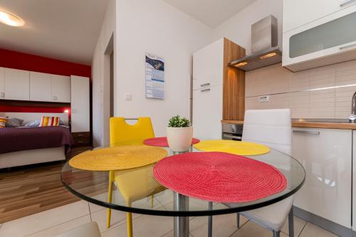 Apartments Creska