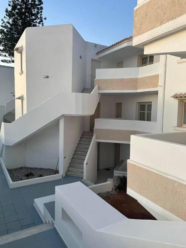 CORALLI BEACH HOTEL - image 11