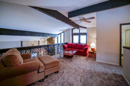 Hillsider Condominiums 5 - image 5