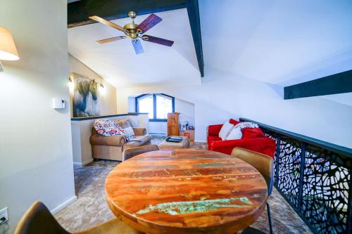 Hillsider Condominiums 5 - image 7
