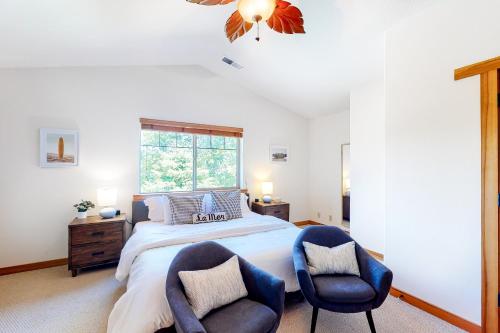 Creekside Retreat - image 9