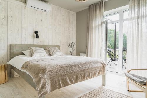 1 queen bed