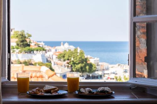 Standard Twin Room with Sea View image 7