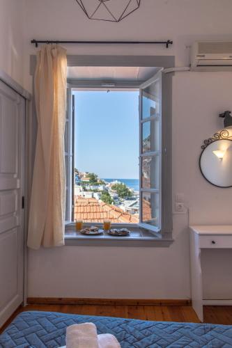 Standard Twin Room with Sea View image 8