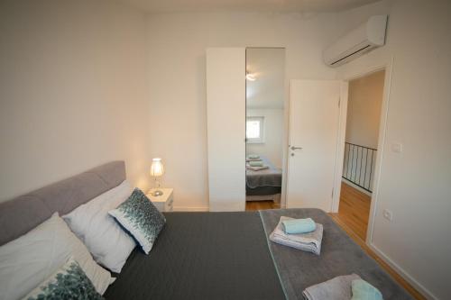 4 star Duplex apartment "Maginja" with seaview - NEW!