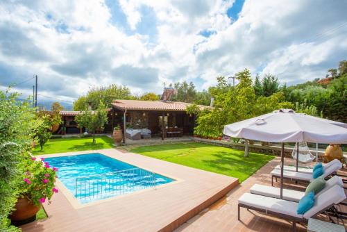 Holiday home in Tavronitis 