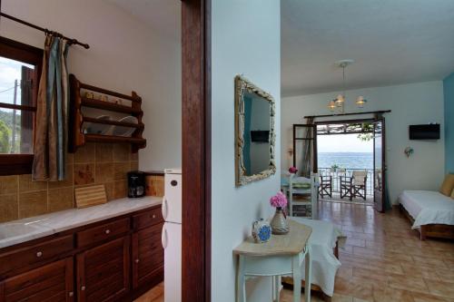 Iro House - image 2