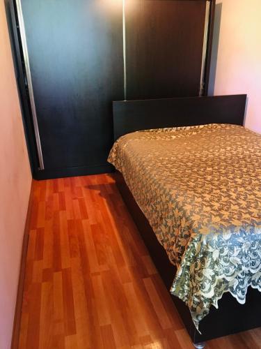 Apartment for rent in Batumi, daily, very close to the sea, near Grand Gloria.)