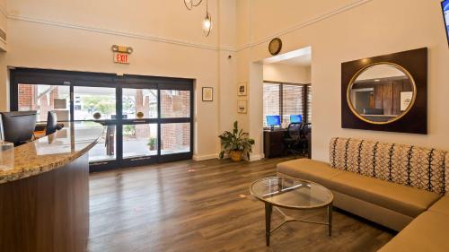 ล็อบบี้, Best Western Plus Coastline Inn in วิลมิงตัน (NC)