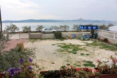 Apartments by the sea Bibinje Zadar - 5780 - image 12
