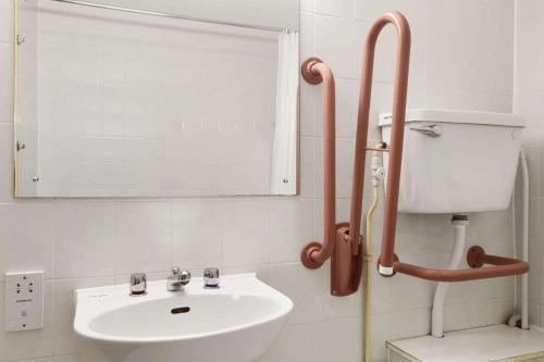 2 twin beds