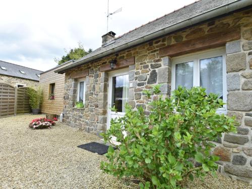 Breton stone house in Saint Gilles les Bois