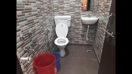 Room in Guest room - Posh Foreigner Place Luxury Room In Lajpat Nagar