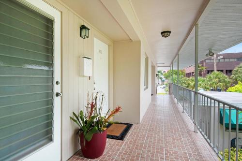 Olde Naples Condo #815 - image 13