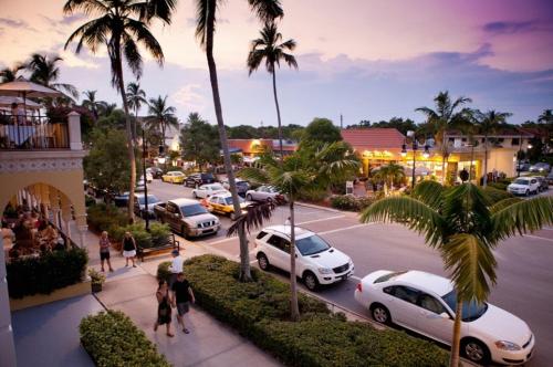 Olde Naples Condo #805 - image 7