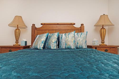 Olde Naples Condo #805 - image 12