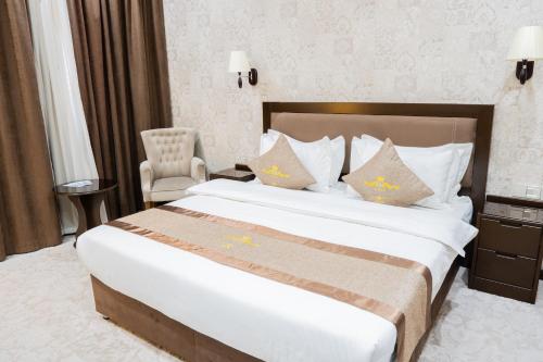 Qushbegi Plaza Hotel – Toshkent, NY