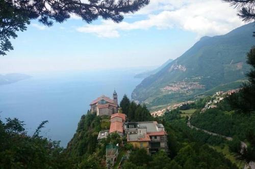  Bungalow Sonnensee mit phantastischem Fernblick in Olzano