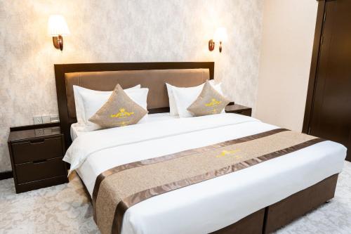 Qushbegi Plaza Hotel – Toshkent, NY