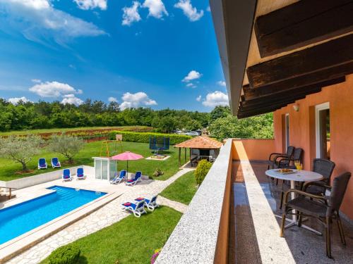 Holiday Home Nevenka by Interhome in Karojba