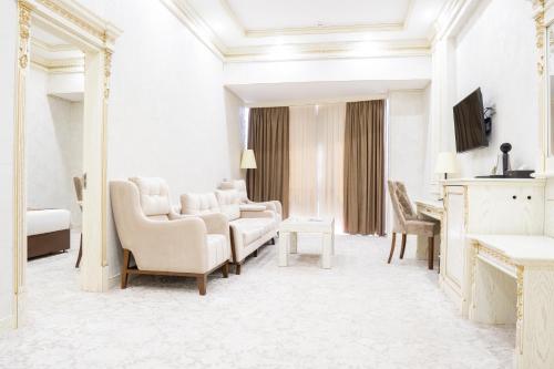 Qushbegi Plaza Hotel – Toshkent, NY
