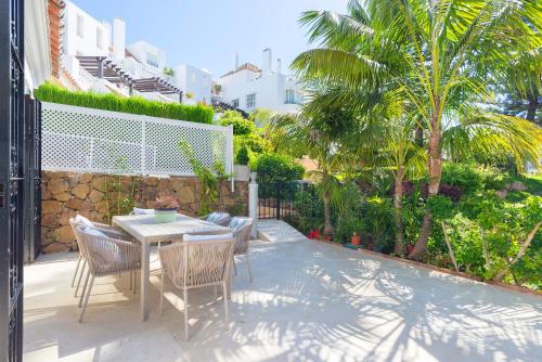 Elviria Apartment White Pearl Beach