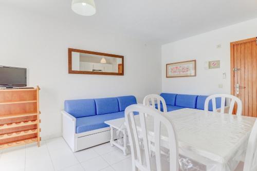 Apartamentos Llevant - image 5