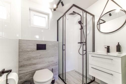 Apartment image 5