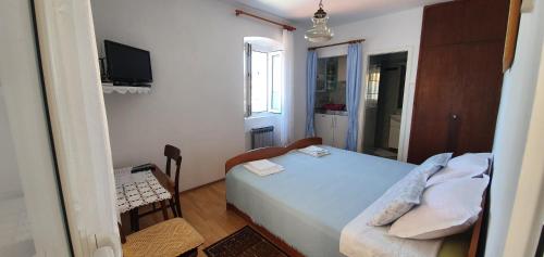  1. A studio apartment with a view in Hvar