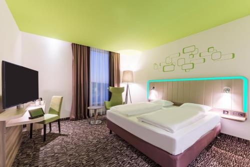 1 queen bed