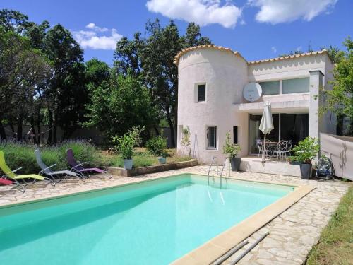 Villa with 2 bedrooms in Saint Siffret with private pool and enclosed garden gîte à louer Saint-Siffret