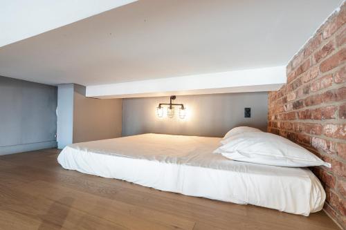 10 SEGURANE - Magnifique Studio Mezzanine - Port de Nice, Nice (fotografie 9)