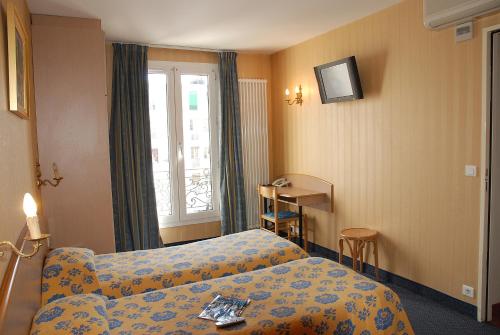 room detail thumbnail 1