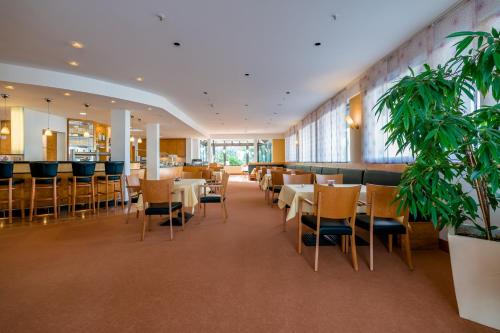 Schlosspark Hotel - main image