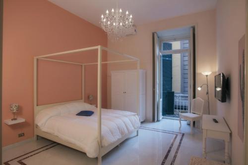  Piazza Dante Suites by Wonderful Italy in Neapel