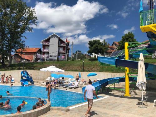Pool, Vila Zdravković Prolom Banja (Vila Zdravkovic Prolom Banja) in Prolom