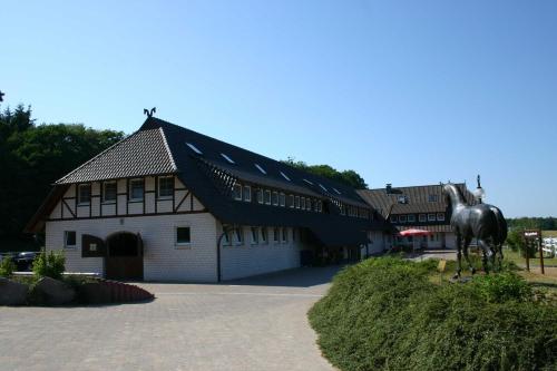 STöRTEBEKER APPARTEMENTS - "STöRTEBEKER PFERDEHOF"