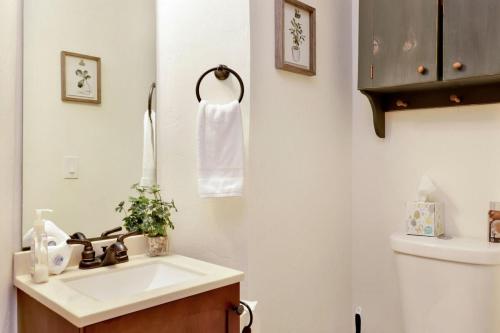 Neverland Cabin #2011 by Big Bear Vacations - image 12