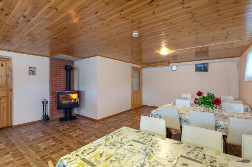 Karumetsa Apartment - image 14
