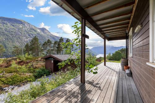 Lem Cabins 4