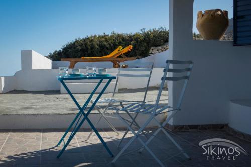 Létesítmények, Alopronoia Sea Breeze in Alopronia (Sikinos)