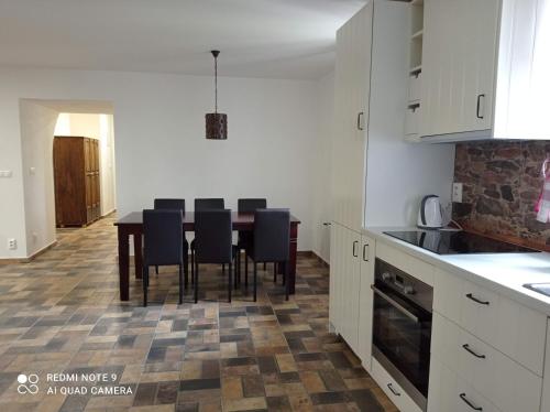 кухня, apartmány Kynast (apartmany Kynast) in Харачов