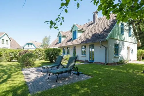 Ferienhaussiedlung Strandperlen Küstenhof 3d (Typ IV) in Wustrow, Deutschland