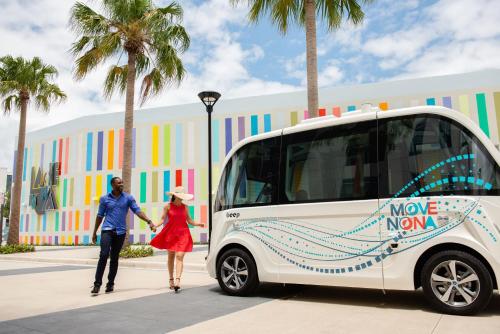 Lake Nona Wave Hotel - image 2